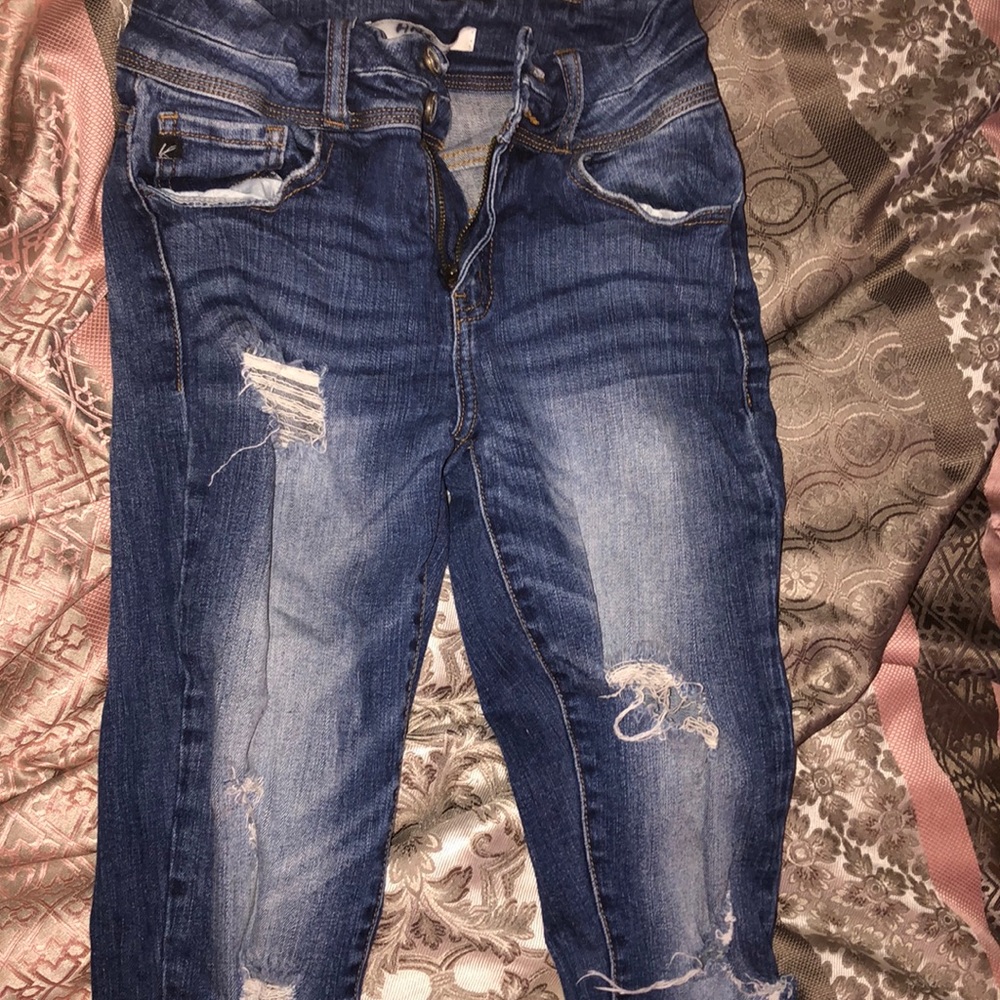 Distressed Kancan jeans